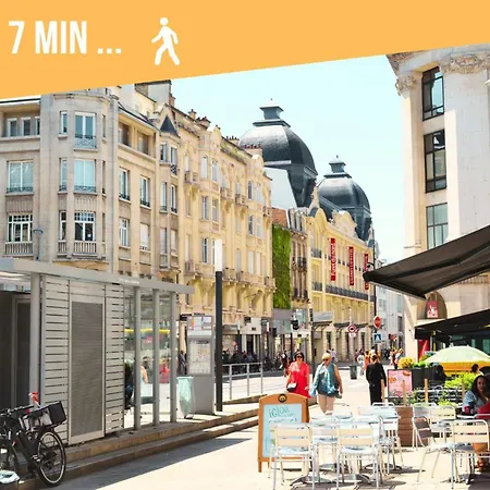 So Guest, Superieure Hypercentre Terrasse * Reims